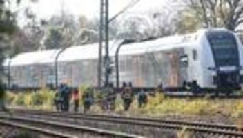 Störungen im Schienenverkehr: Zug bei Neuss evakuiert – rund 180 Fahrgäste betroffen