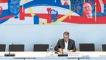 untersuchungsausschuss in mecklenburg-vorpommern: gabriel nennt fehleinschätzung von putins absichten größten fehler