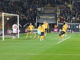 Siege für Nürnberg und Fürth: 14-Sekunden-Treffer und Last-Minute-Traumtor lassen 2. Liga ausrasten