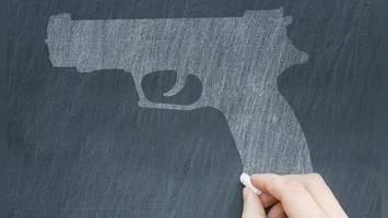 lehrerin wird von schüler angeschossen – und erhält millionen-zahlung