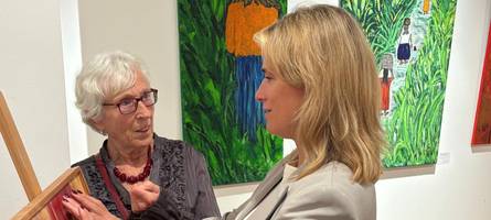 Verena Bentele eröffnet bezaubernde Ausstellung von und für Frauen