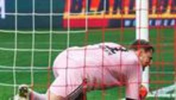 Fußball-Bundesliga: Bayern-Siegesserie reißt: Kane rettet Punkt in Berlin