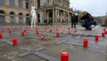 Protestaktion: Demonstration gegen die Wahl von Anne Spiegel in Hannover