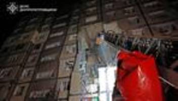 Russlands Krieg: Drohne trifft Wohnhaus – Tote und Verletzte in Dnipro