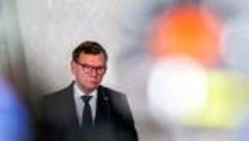 Regierungsflieger: Johann Wadephul muss mit Linienflug zu Südamerikareise aufbrechen