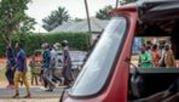 Tansania: Polizei sucht Oppositionsführer nach tödlichen Protesten in Tansania