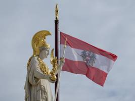 Österreich nach 1945: Von Helden und Mythen befreit