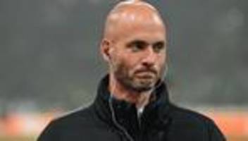 Fußball-Bundesliga: Krise in Wolfsburg: Trainer Simonis muss schon wieder gehen