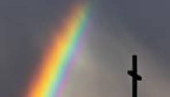 Gesellschaft: Kirche nimmt Pfarrerin in Schutz: Entsetzt über den Hass