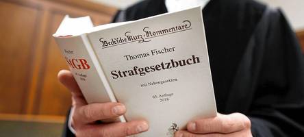 Augsburgerin ruiniert das Familienvermögen – und greift in die Kassen zweier Vereine