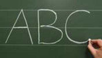 Bildung: Prognose: Schülerzahlen in Hessen wachsen bis 2033 weiter an