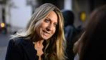 Kritik an der BBC: Zurückgetretene Nachrichtenchefin verteidigt BBC