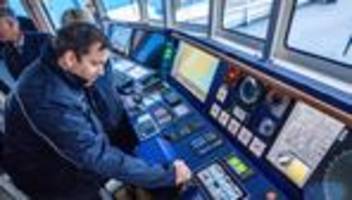 rüstung: letztes von drei neuen zollschiffen vor der auslieferung