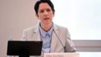 umwelt: land stellt pflanzenschutz-strategie vor