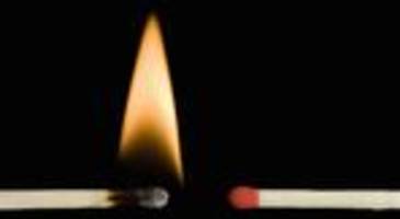 das feuer vergessen wir nicht: bäm!