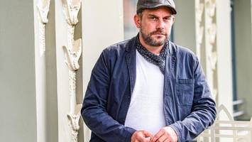 Sebastian Bezzel über seine Kinder: „Zukunft bereitet mir Angst“