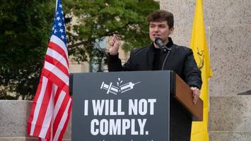 nachfolger von charlie kirk? nick fuentes spaltet rechte in den usa