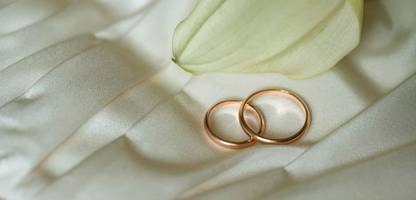 Polyamouröse Segnung in Berlin: »Die Kirche kann fragen, ob ein Disziplinarverfahren eingeleitet werden soll«