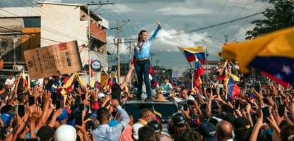 Venezuela: Maria Corina Machado setzt sich bei Donald Trump für eine militärische Intervention ein