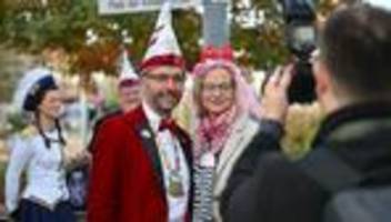 karneval: helau und ahoi – sessionsstart in der staatskanzlei