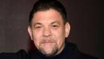 Leute: TV-Star Tim Mälzer liebt beim Kochen das Teamwork