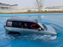 Dieser Offroader schwimmt sogar: Fahrt im Wasser mit BYDs YangWang U8 - 4x4 der Superlative