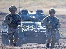 Grüne gratulieren zum 70.: Happy Birthday Bundeswehr: Unsere Truppe verdient Respekt