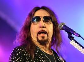 Stumpfes Trauma am Kopf: Gerichtsmedizin gibt Todesursache von Kiss-Mitgründer bekannt