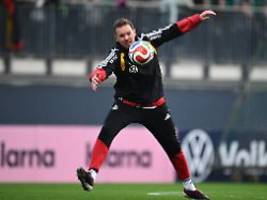Wieso soll der fehlen?: Nagelsmann wundert sich über Torhüter-Frage und klärt auf