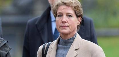 Christina Block vor Gericht: Richterin droht mit Haftbefehl wegen Zeugen-Kontakt