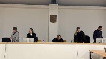 Angriff mit Hundeleine: Angeklagter ist bekannter Gewalttäter