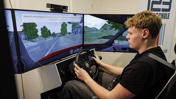 simulator statt lehrer – fahrschüler fühlen sich „verarscht“