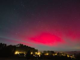 Polarlichter: Deutschland sieht Rot, Grün und Pink