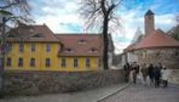 Auszeichnungen: Besondere Arbeiten von Kunsthochschülern ausgestellt