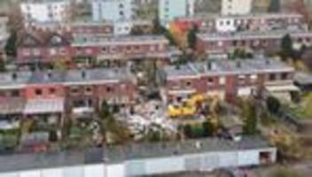 explosion vergangene woche: nach reihenhausexplosion: ermittlungen und sicherung laufen