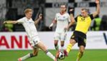 Fußball: Schwede Larsson verletzt: Rückkehr nach Frankfurt