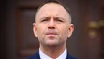 polen: polens präsident karol nawrocki verweigert ernennung von 46 richtern