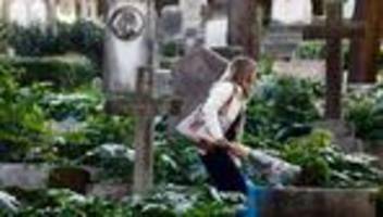 Schmuck verschwunden: Gold von Leichen entwendet: Bestatter in Italien im Visier