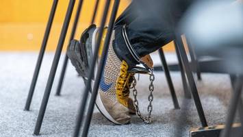 981.633 offene fälle: warum deutschlands justiz überfordert ist