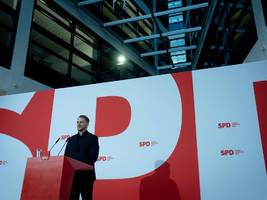 spd-generalsekretär: ziemlich allein in der parteizentrale