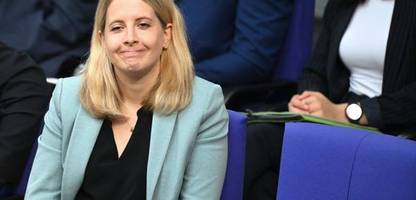 sozialer wohnungsbau: hubertz fordert abgabe für gutverdiener in sozialwohnungen