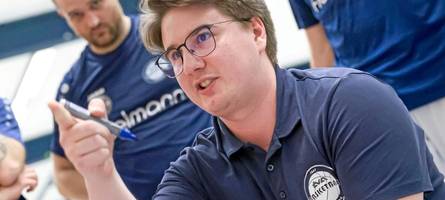 tv augsburg kämpft sich zum nächsten erfolg