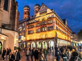 prozess: der äußerst ungewöhnliche immobiliendeal der hirmers