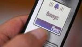 Miese Masche: Schockanruf: Frau fährt mitten in der Nacht quer durch NRW