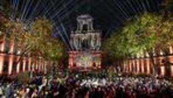 paris: frankreich gedenkt opfer der terroranschläge vor zehn jahren