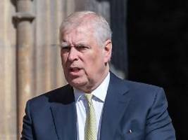 Mit allem durchgekommen: Andrew soll als Prinz Prostituierte in den Palast bestellt haben