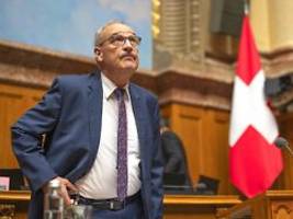 trump will helfen: schweizer minister für neue zollgespräche in die usa gereist