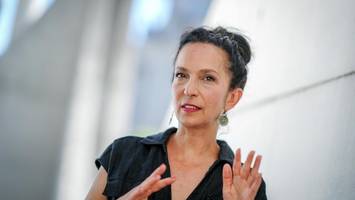 neuköllns integrationsbeauftragte erhebt schwere vorwürfe gegen die spd