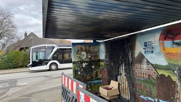 Zuständigkeitsgerangel? Bushäuschen seit Monaten gesperrt