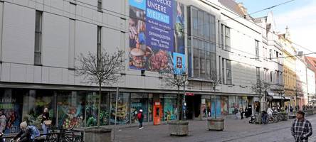 Eineinhalb Jahre nach dem Karstadt-Aus in Augsburg: Das tut sich in dem ehemaligen Kaufhaus